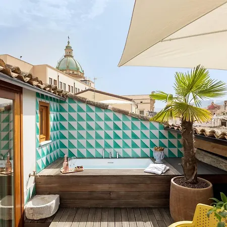 Sui Tetti di Balarm Boutique Rooms-2